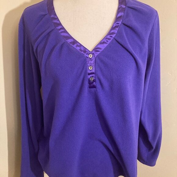 Axcess purple fleece snuggly top - Picture 2 of 7